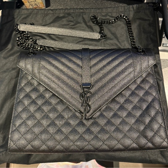 Yves Saint Laurent Large Quilted Envelope bag - Picture 1 of 10